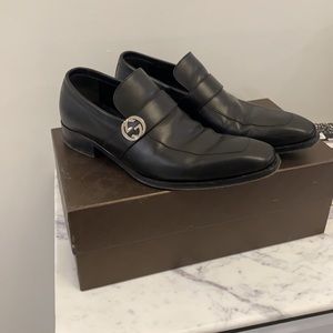 Men’s Gucci dress shoes